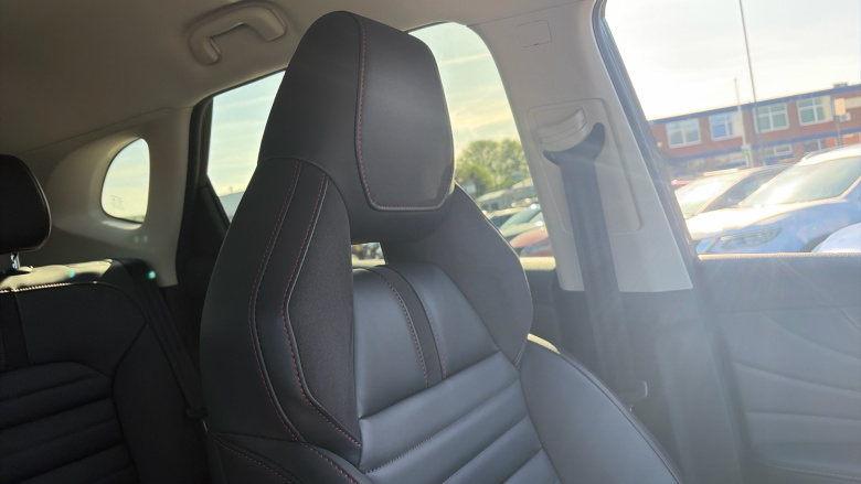 MG HS 1.5 T-GDI Trophy 5dr Petrol Hatchback